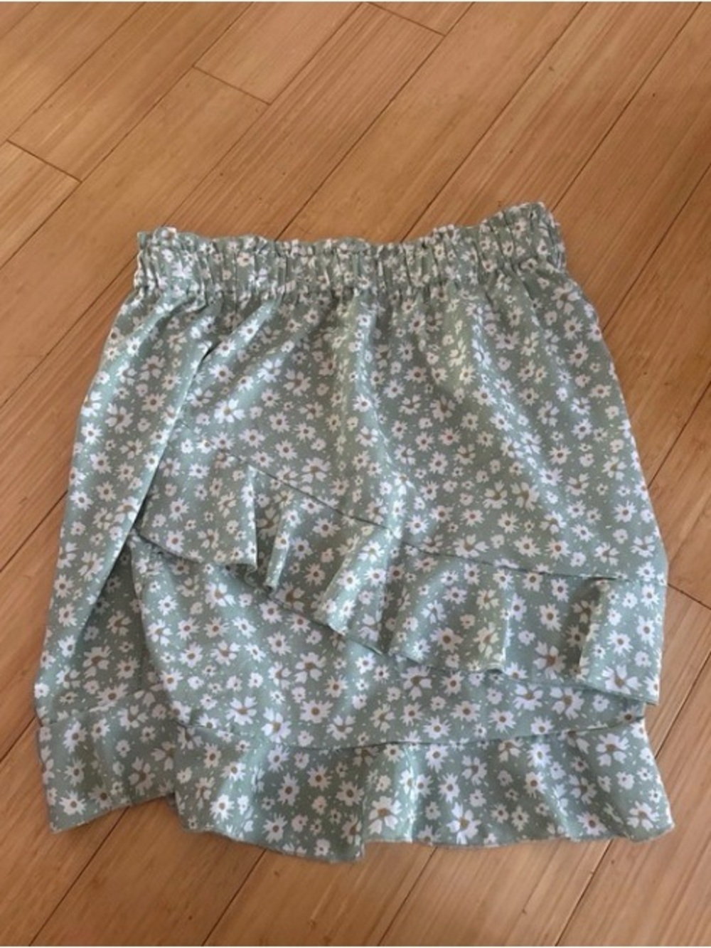 SHEIN Light Sage Floral Ruffle Mini Skirt